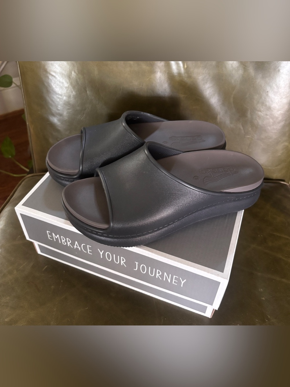 Dansko slide - Picture 2 of 6